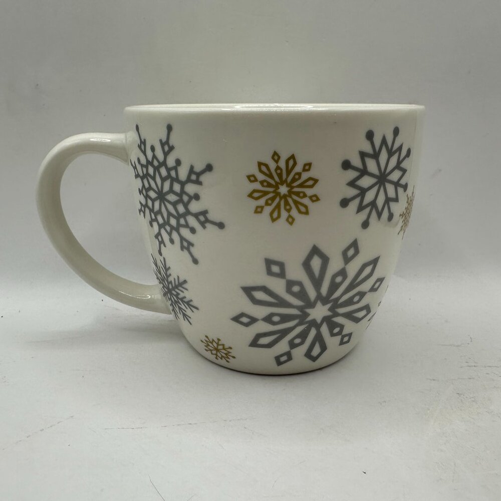 Starbucks Coffee Snowflake Ceramic Mug 16 Oz White Gray & Gold Winter Design